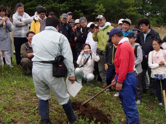 平成26年度　富士通　植樹　舘野植樹説明